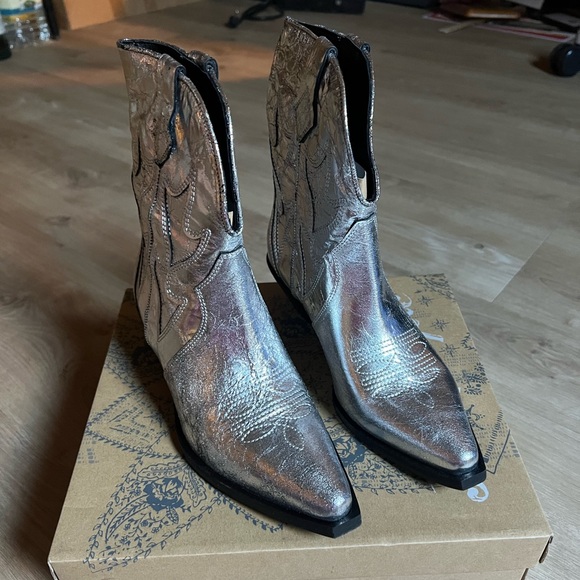Free People Way Out West Cowboy Boots - Picture 3 of 10